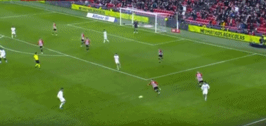 2米26天才首秀 19岁张子宇开启WCBA生涯