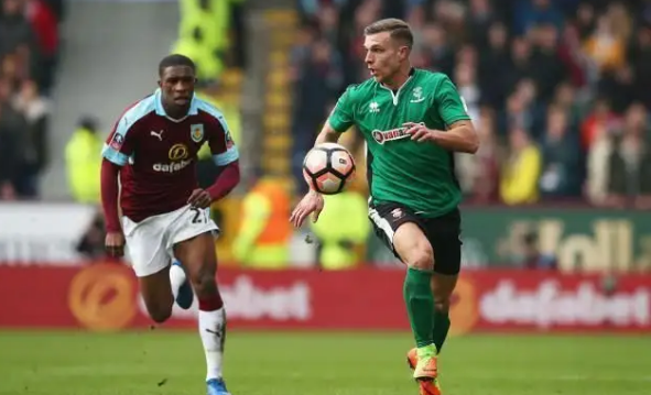 扑克脸的修炼：在线下对局中如何管理自己的表情（练就扑克脸：线下对局的表情管理技巧）