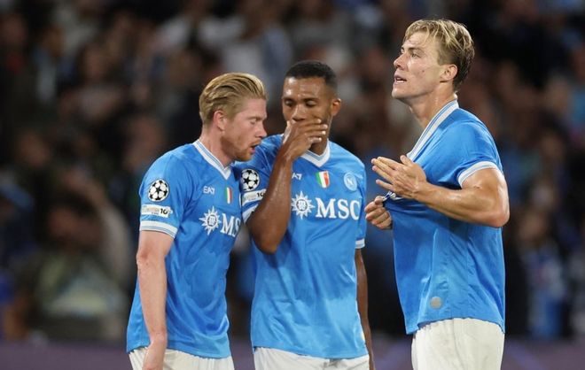 篮球火箭队内训练强度提升，新战术曝光