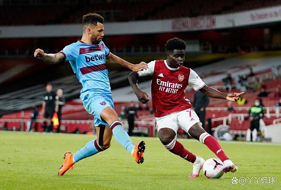 阿莫林被解雇原因曝光！俱乐部不满只用343，冬窗引援巨大分歧