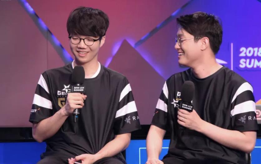 国脚在完成 国脚在完成